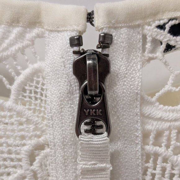 CAbi #800 Needle Lace Shell Peplum Sleeveless Blouse in White/Ivory - Picture 8 of 15